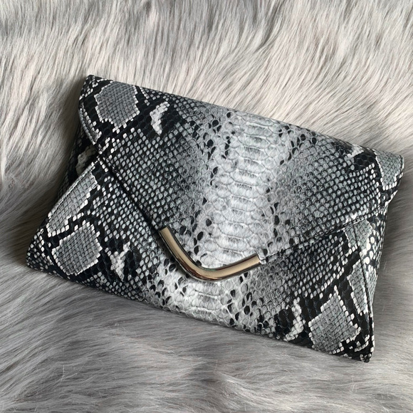 VIETA Fashion Handbags - Vieta || Faux Snake Skin Clutch